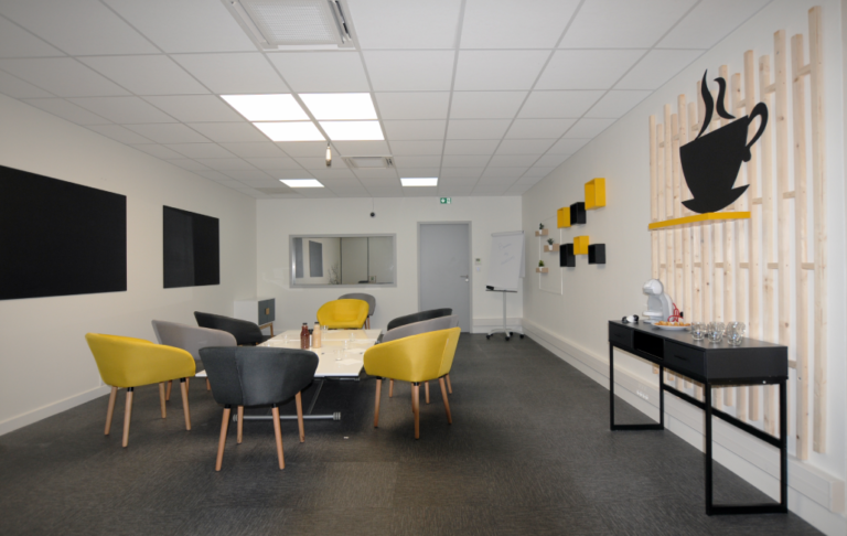 décoration d'une salle de travail avec un petit budget