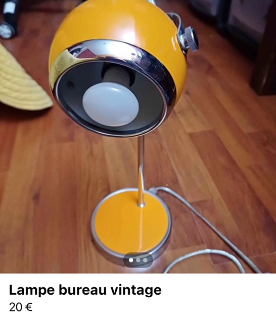 Lampe orangée vintage en acier