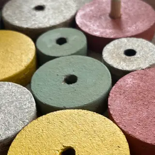 Des teintes variées pour embellir vos maisons pour chat